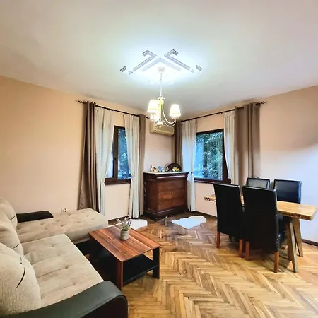 Nicky's - With Private Parking In Center Appartement