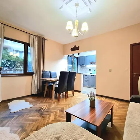 Nicky's - With Private Parking In Center * Burgas