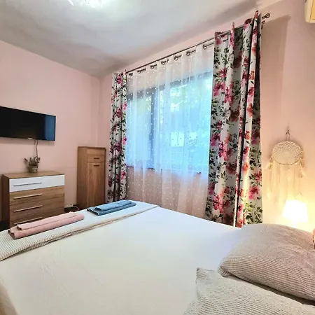 Apartman Nicky's - With Private Parking In Center *